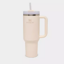Термочаша Stanley Quencher H2.0 FlowState, 1.18 л, Млечнобяла