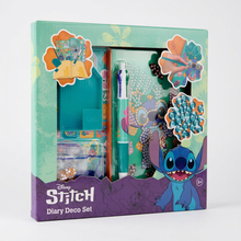 Комплект Disney Stitch в оригиналната опаковка на светъл фон