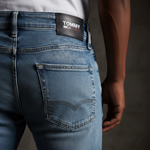 Tommy Jeans Logo Detail