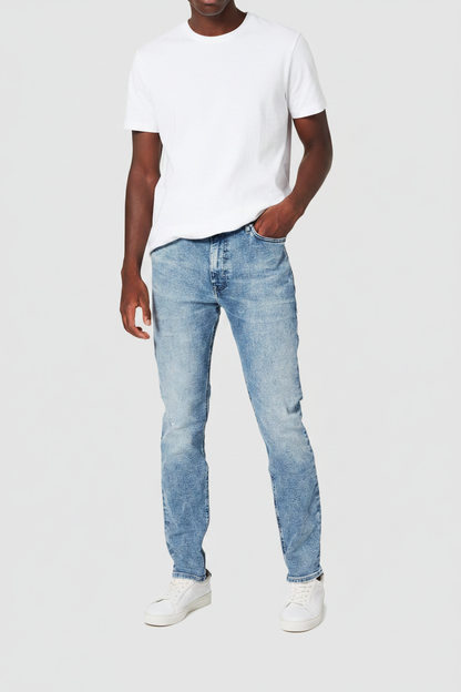 Tommy Jeans on Model